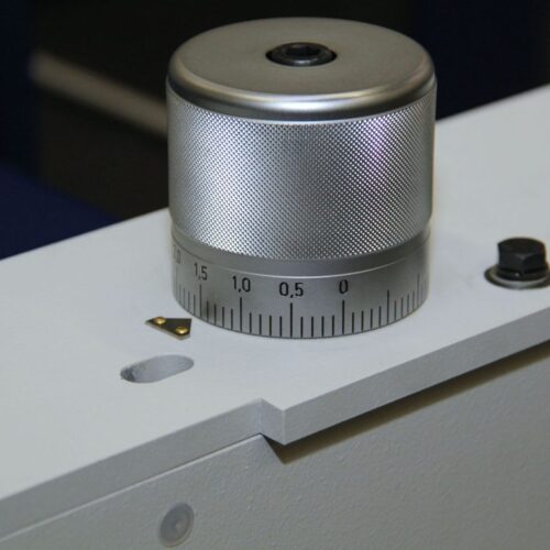 Blade Gap Adjustment